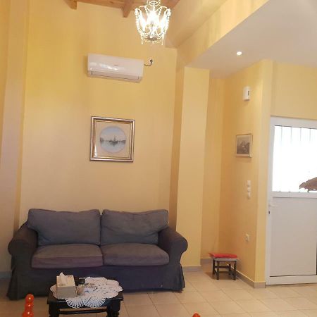 Angeliki'S Apartment Athens Exterior photo